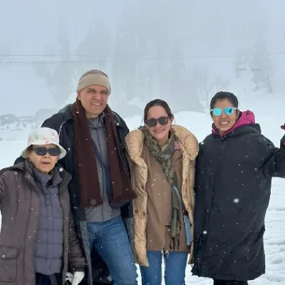 Kashmir Family Tour Package