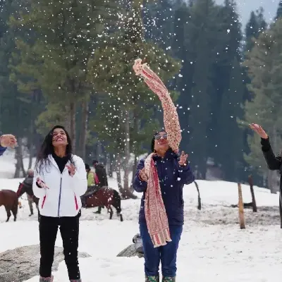 Kashmir Family Package with Pahalgam & Gulmarg