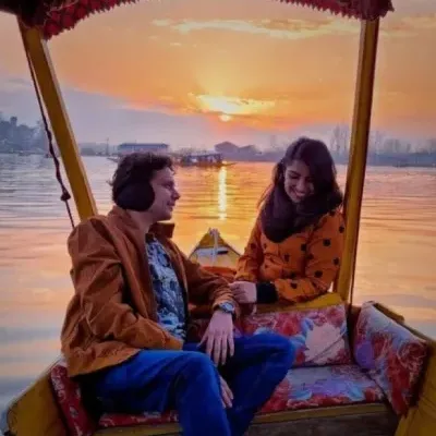 Romantic Kashmir Honeymoon Package