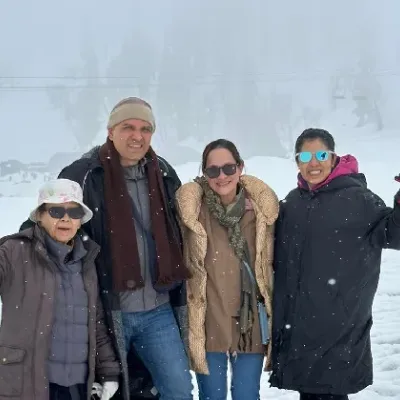 Kashmir Family Tour Package