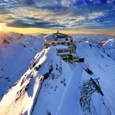 Luxury Kashmir Tour Package