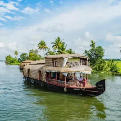 Incredible Kerala Honeymoon Tour Package