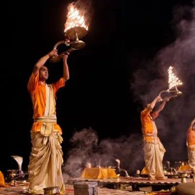 Holy Trip To Kashi, Gaya, Prayag & Ram Jan Bhoomi Tour Package