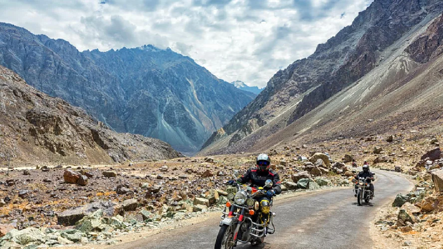 Manali to Leh Ladakh Bike Trip from Delhi