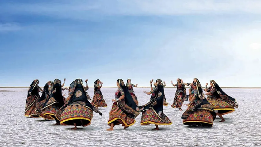 Gleeful Rann Of Kutch Tour Package