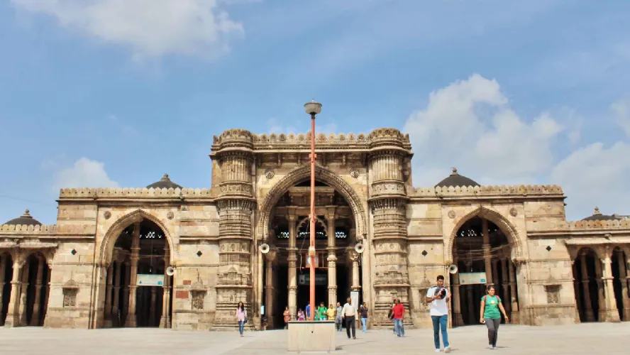 Incredible Dwarka Somnath Tour Package
