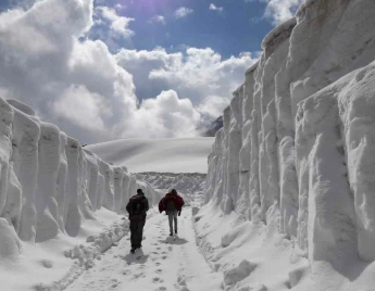 Sach Pass Trekking