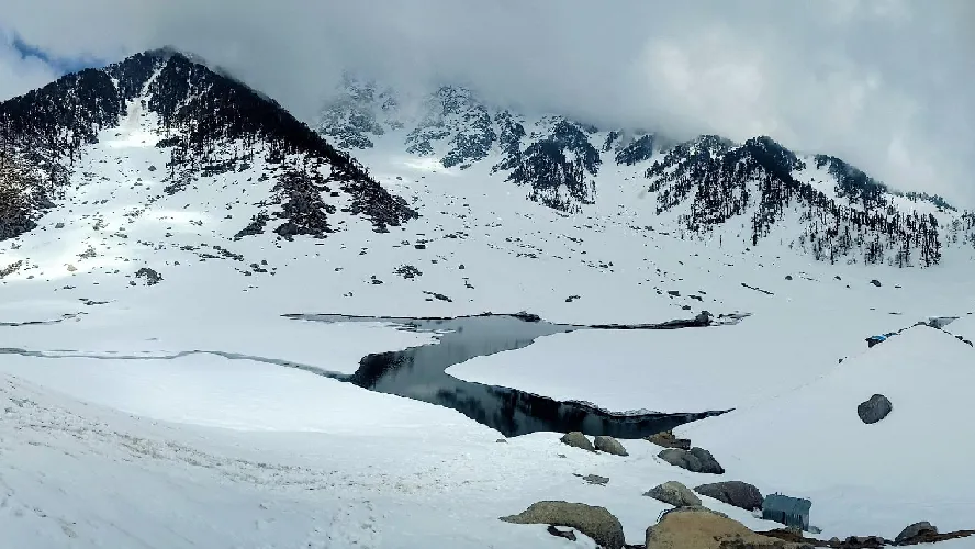 Kareri Lake Trek