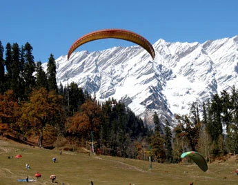 Dive Into The Ethereal Beauty Of Shimla & Manali
