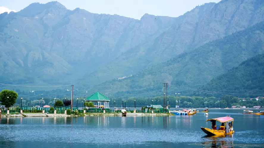 An Enthralling Kashmir Tour Packages