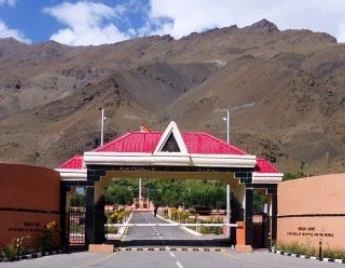 Thrilling Leh Ladakh Tour Package