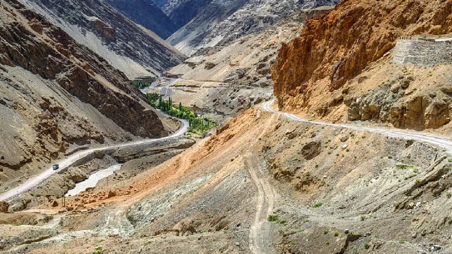 Sham Valley Trekking