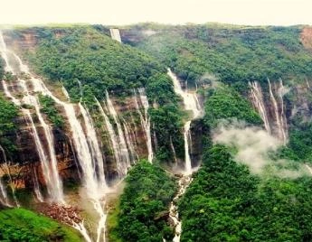 Cheerful Cherrapunji Tour Package