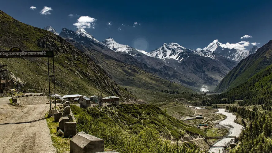 Sangla & Chitkul Tour Package
