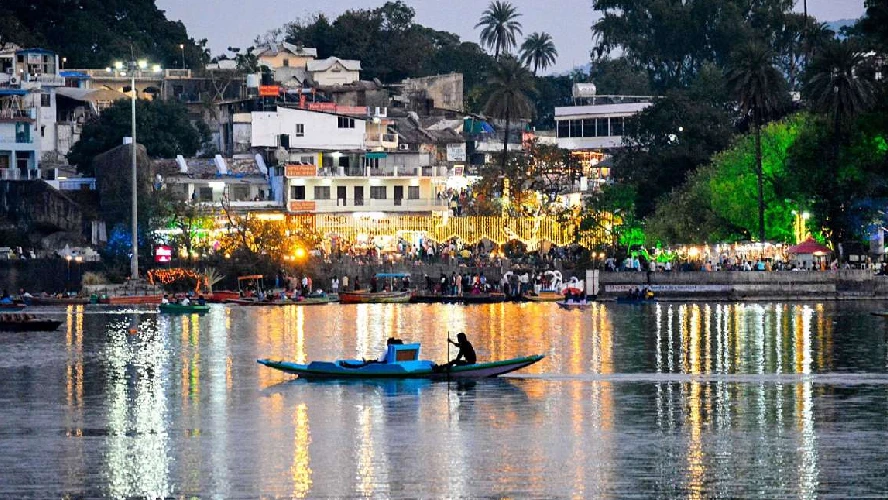 Blissful Mount Abu Tour Package