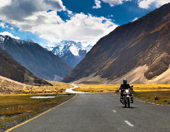 Thrilling Leh Ladakh Bike Tour With Camping