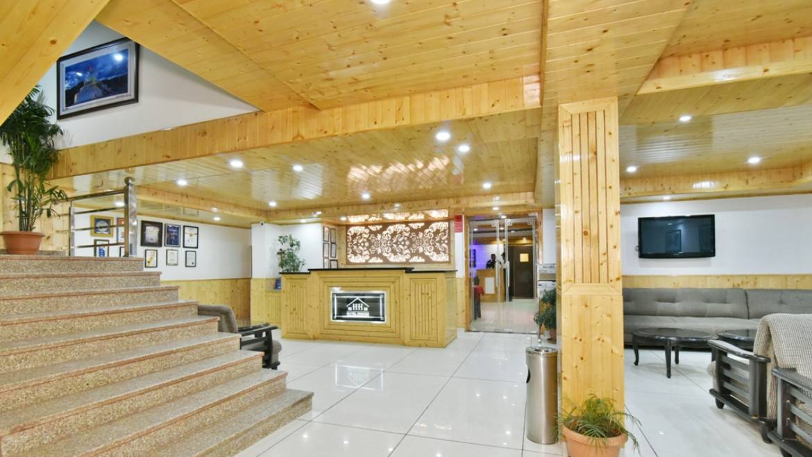 Hotel Himgiri Manali