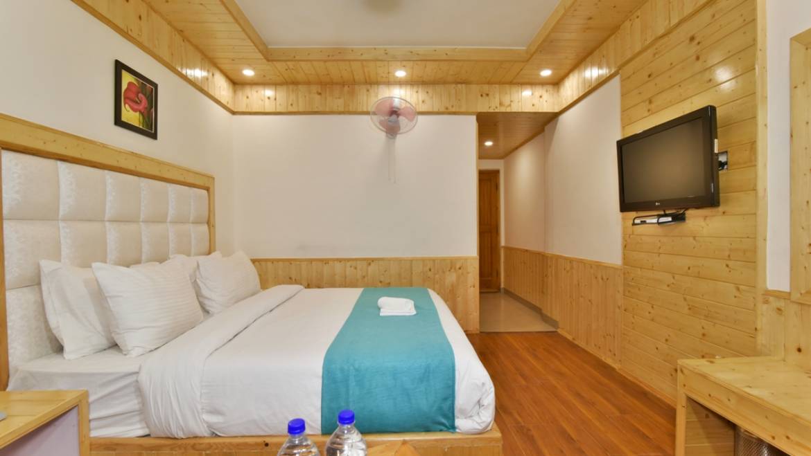 Hotel Himgiri Manali