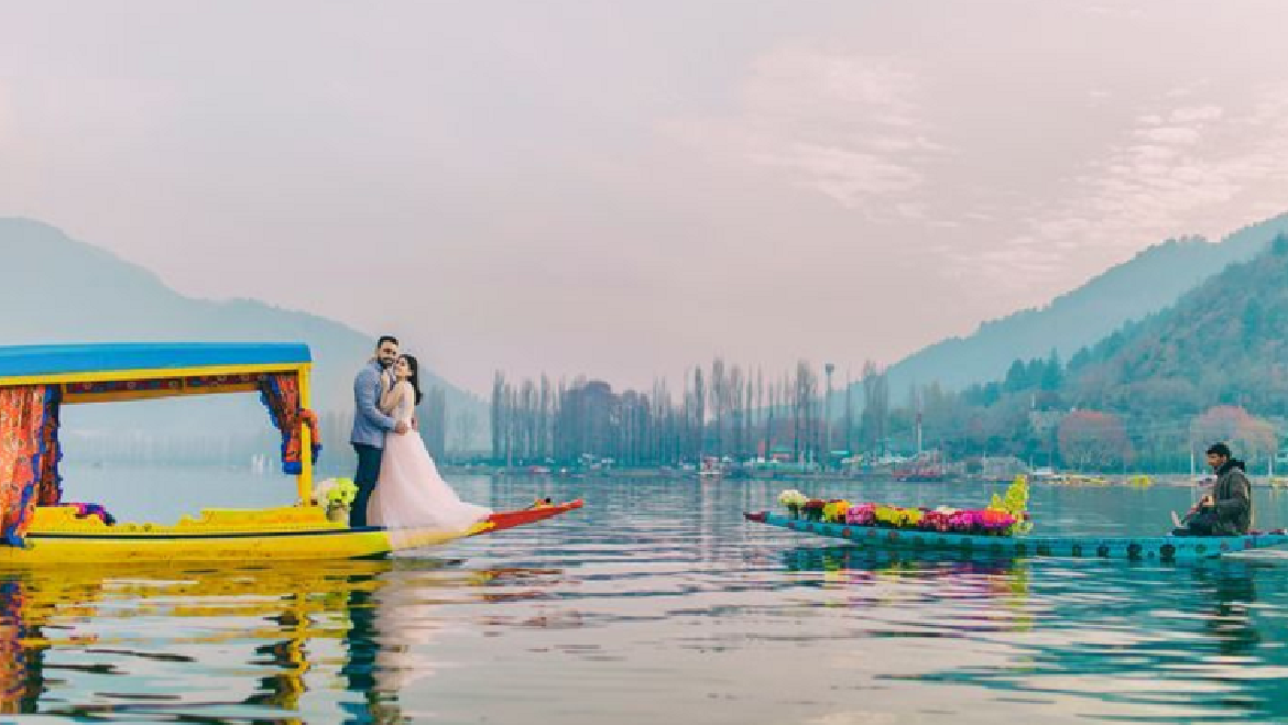 Romantic Jammu Kashmir Honeymoon Package 