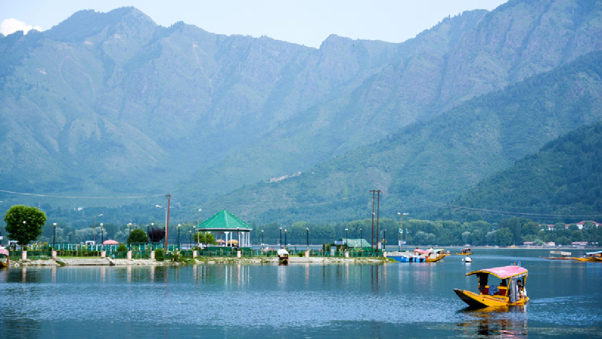 Best Selling Kashmir Family Package