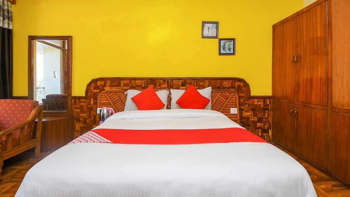 Hotel Rajhans Manali