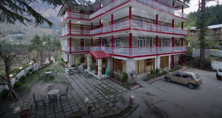 Hotel Rajhans Manali
