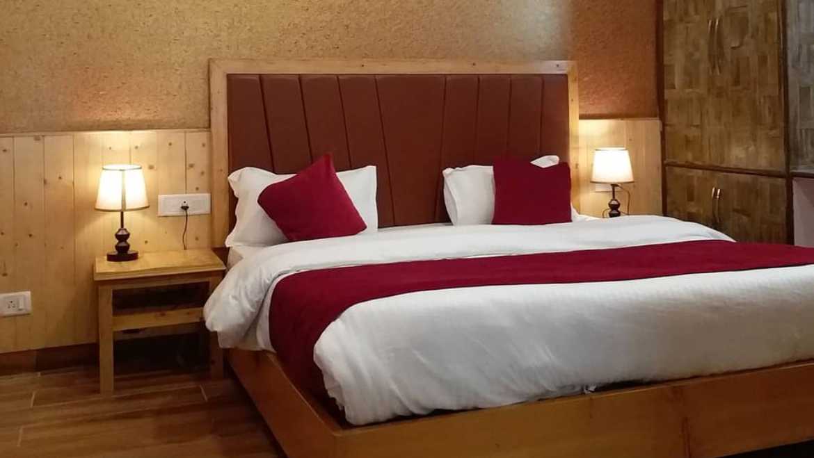 Hotel Seven Hills Manali